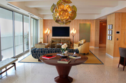 Hollywood Residence